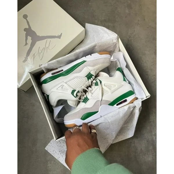 Jordan Retro 4 Pine Green